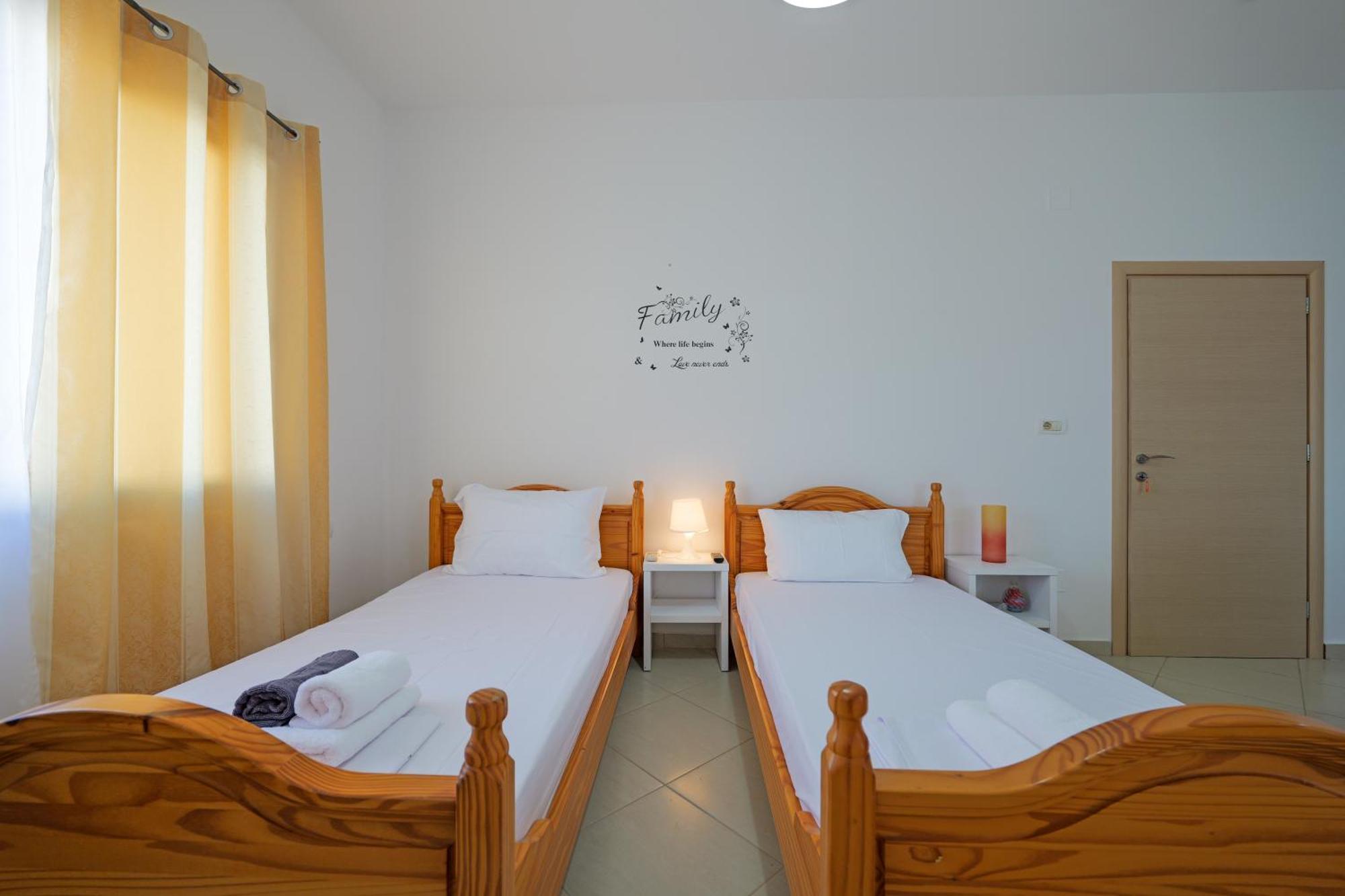 Central Garden Residence Sofia - Free Parking Ksamil Dış mekan fotoğraf