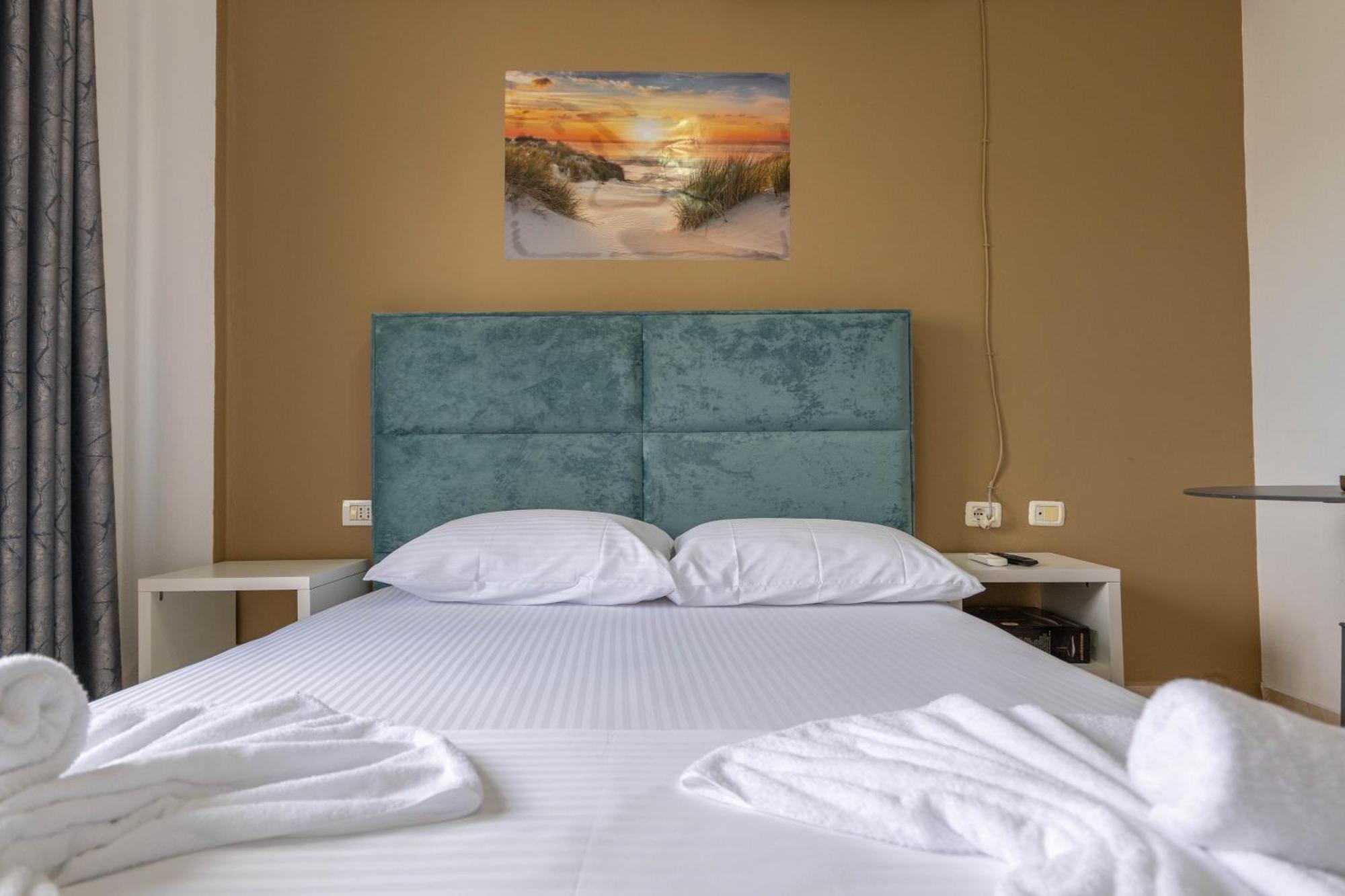 Central Garden Residence Sofia - Free Parking Ksamil Dış mekan fotoğraf